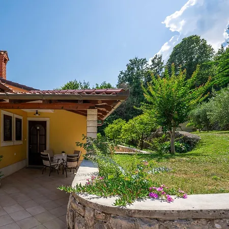 Valy By Interhome Apartman