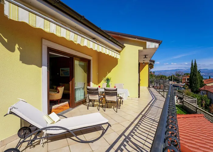 Διαμέρισμα Valy By Interhome *